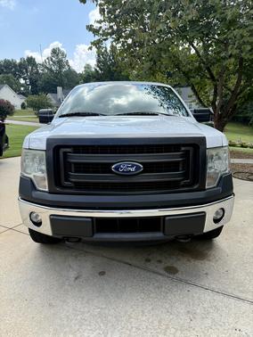 White 2014 Ford F-150 XL