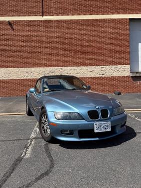 Blue 2002 BMW Z3 2.5i Roadster