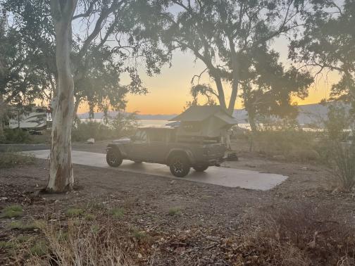 Photo 2 of 6 of 2020 Jeep Gladiator Rubicon