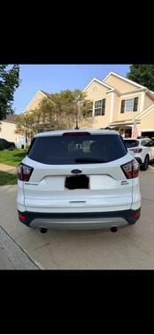 White 2018 Ford Escape SEL