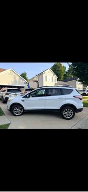 White 2018 Ford Escape SEL
