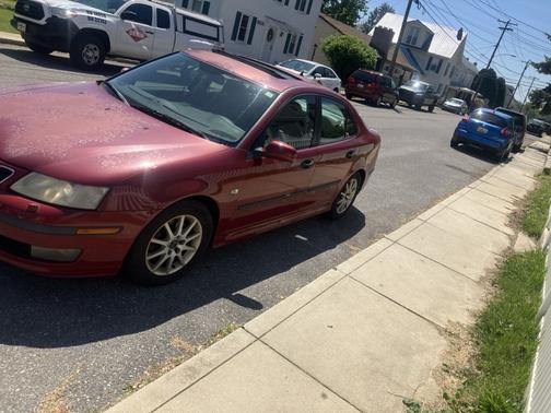 Red 2005 Saab 9-3 Arc