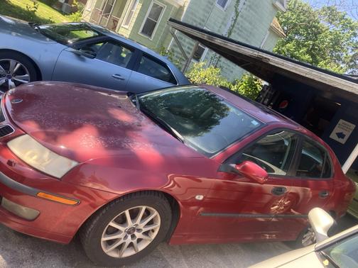 Red 2005 Saab 9-3 Arc