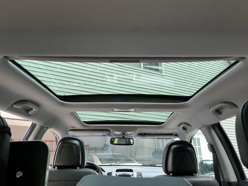 Black 2012 Kia Sorento SX