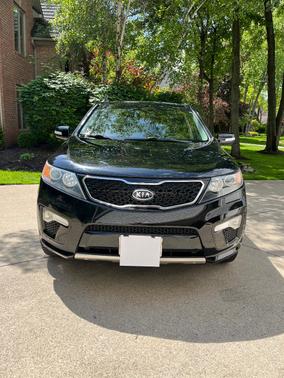 Black 2012 Kia Sorento SX