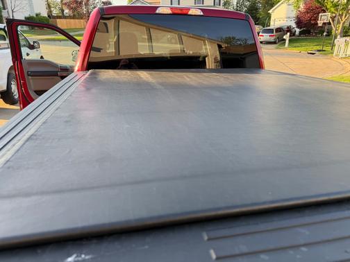 Red 2016 Ford F-150 XLT