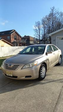 Beige 2007 Toyota Camry LE