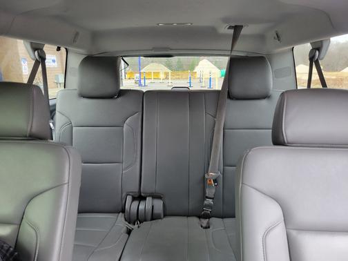 White 2016 Chevrolet Suburban LT