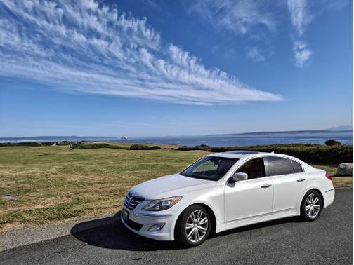 2012 Hyundai Genesis 3.8
