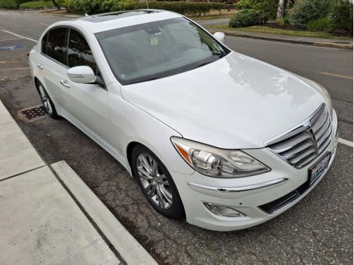 2012 Hyundai Genesis 3.8