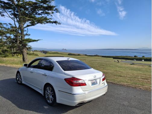 2012 Hyundai Genesis 3.8
