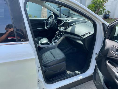 White 2013 Ford Escape SEL