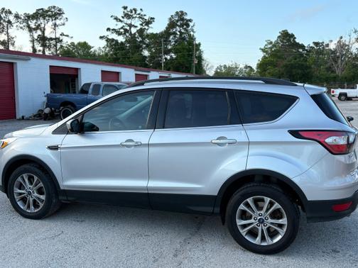 Silver 2018 Ford Escape SE