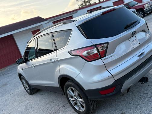 Silver 2018 Ford Escape SE