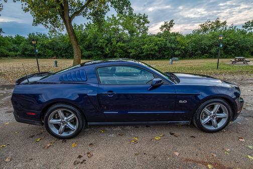 2011 Ford Mustang GT Premium