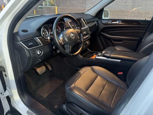 White 2015 Mercedes-Benz M-Class ML 350