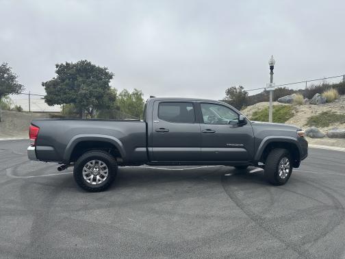 2016 Toyota Tacoma SR5