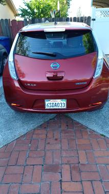 Red 2011 Nissan Leaf SL
