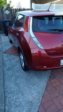 Red 2011 Nissan Leaf SL