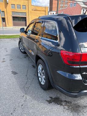 Black 2013 Jeep Grand Cherokee Laredo