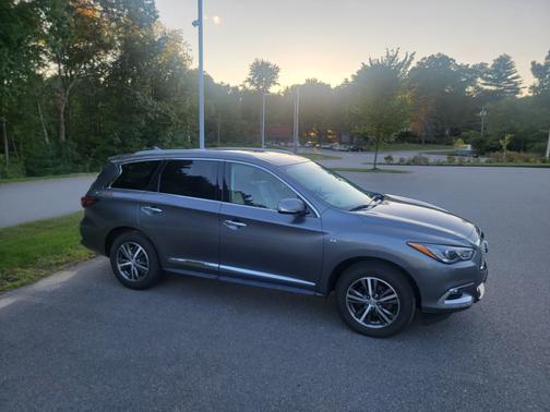 2017 INFINITI QX60 Base