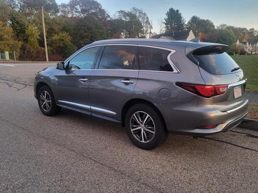 2017 INFINITI QX60 Base