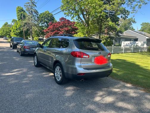 Silver 2011 Subaru Tribeca 3.6 R Limited