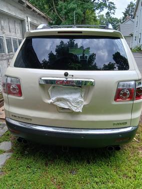 White 2008 GMC Acadia SLT2