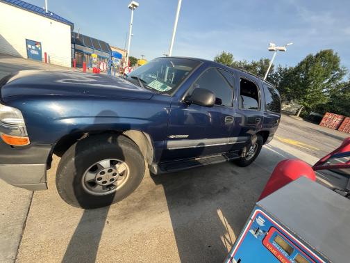 2002 Chevrolet Tahoe LS