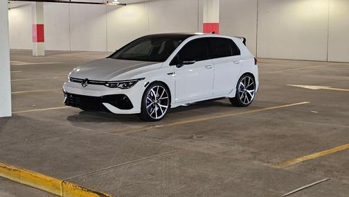 2022 Volkswagen Golf R Base