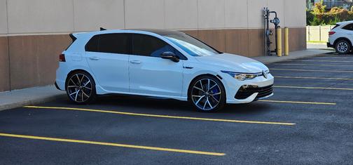 2022 Volkswagen Golf R Base