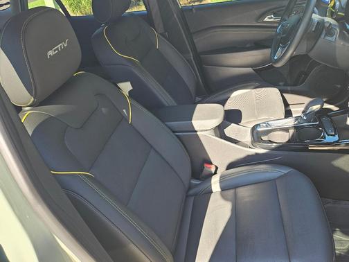 Green 2025 Chevrolet Trax ACTIV