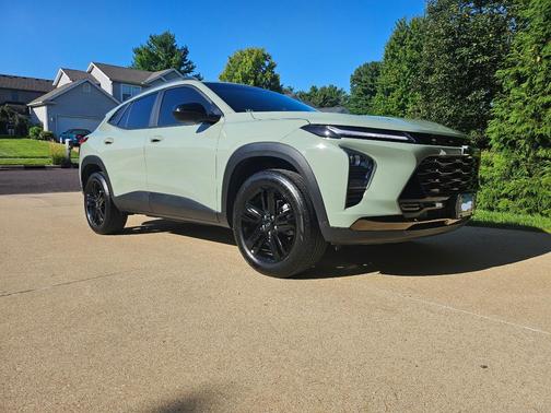Green 2025 Chevrolet Trax ACTIV