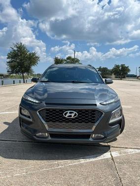 Gray 2018 Hyundai KONA Limited