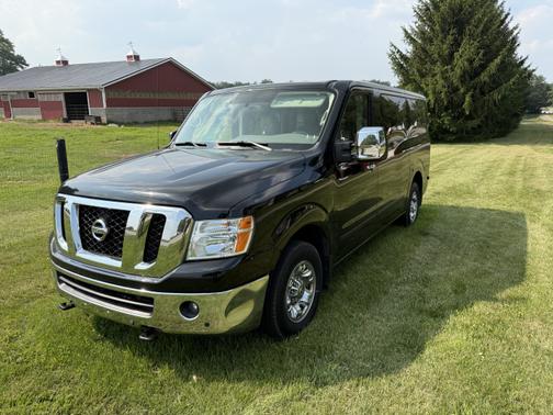 2019 Nissan NV Passenger NV3500 HD SL V8