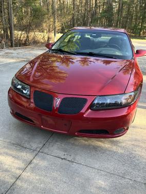 Red 2005 Pontiac Bonneville GXP