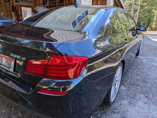 Blue 2016 BMW 535d xDrive