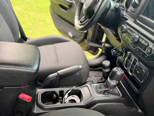 Gray 2020 Jeep Wrangler Unlimited Sport