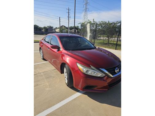 Red 2016 Nissan Altima 2.5