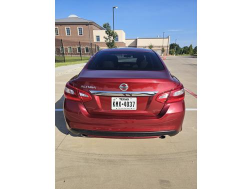 Red 2016 Nissan Altima 2.5