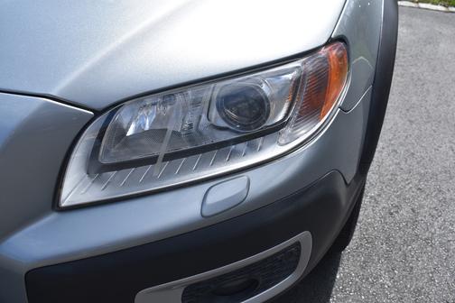 Silver 2013 Volvo XC70 T6 Premier Plus