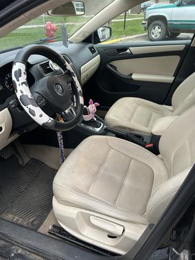 Black 2012 Volkswagen Jetta SE