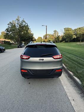 Silver 2014 Jeep Cherokee Latitude