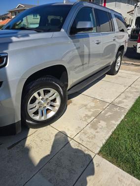 Silver 2016 Chevrolet Suburban LT