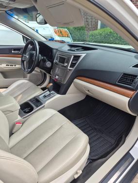 White 2013 Subaru Outback 2.5i Limited