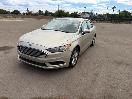 Gold 2018 Ford Fusion SE