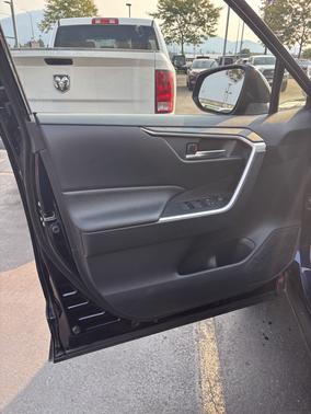 2024 Toyota RAV4 Prime SE