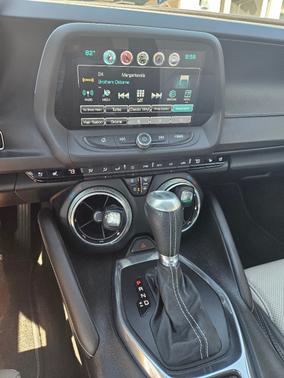 White 2016 Chevrolet Camaro 2SS
