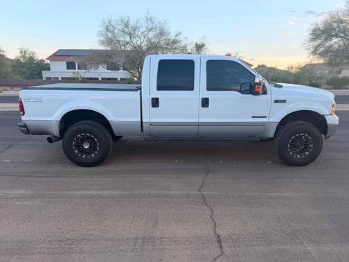 White 2000 Ford F-250 XLT Crew Cab Super Duty