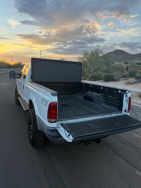 White 2000 Ford F-250 XLT Crew Cab Super Duty